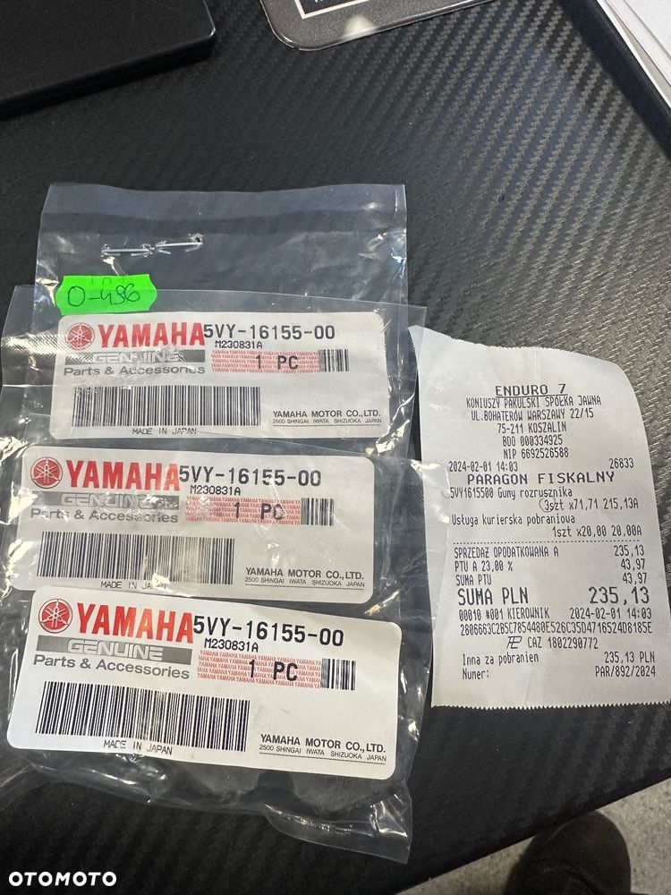 Yamaha R1 - 14