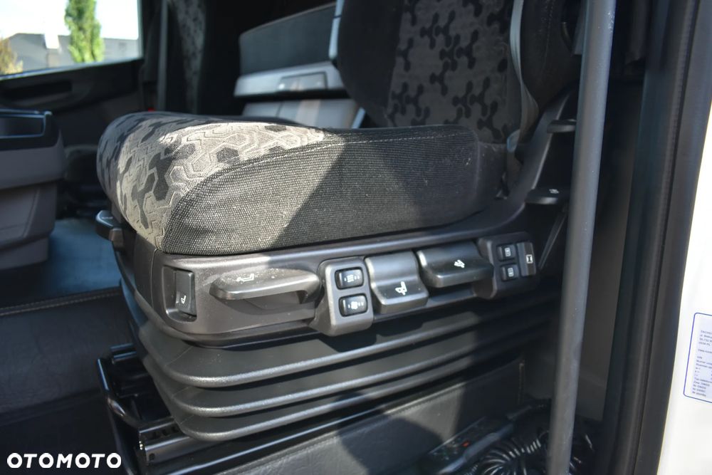 Scania R460 // BARDZO MAŁY PRZBIEG // NAVI  // VIRTUAL COCKPIT // FULL LED // LOW DECK // KLIMA POSTOJOWA // ZABUDOWY // - 26