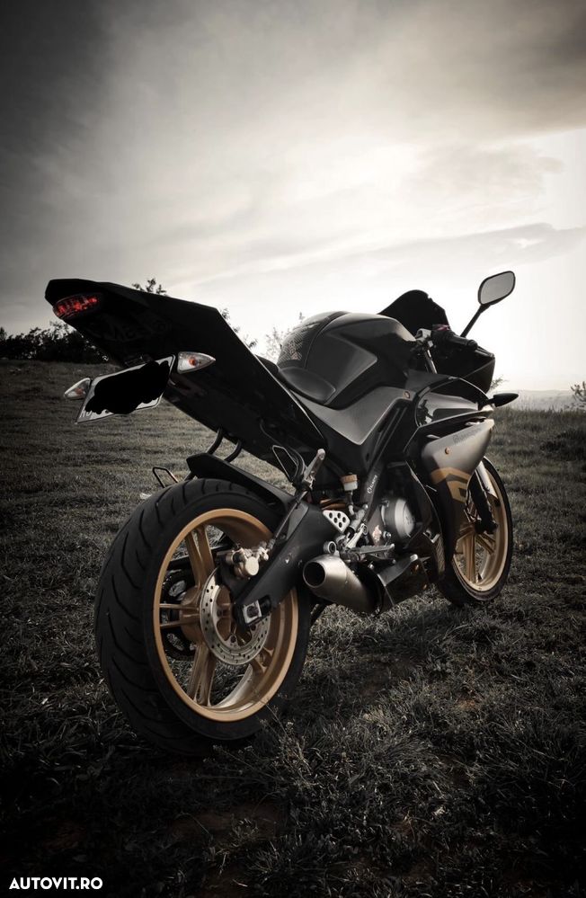 Yamaha YZF-R 125 - 3