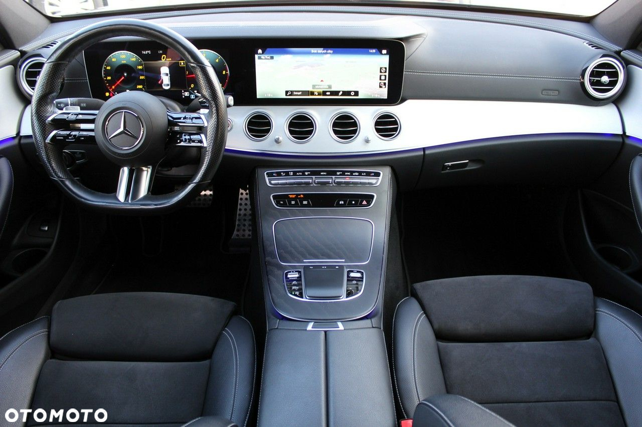 Mercedes-Benz Klasa E 220 d 4-Matic AMG/Avantgarde - 11