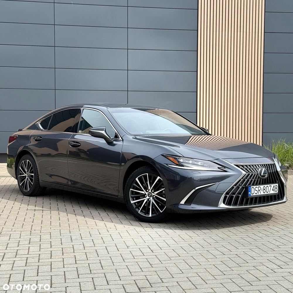 Lexus ES 300h Prestige - 1