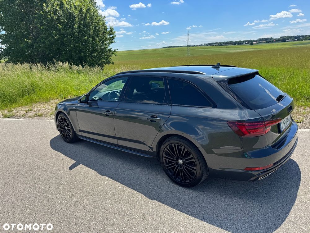 Audi A4 Avant 2.0 TDI Quattro Design S tronic - 13
