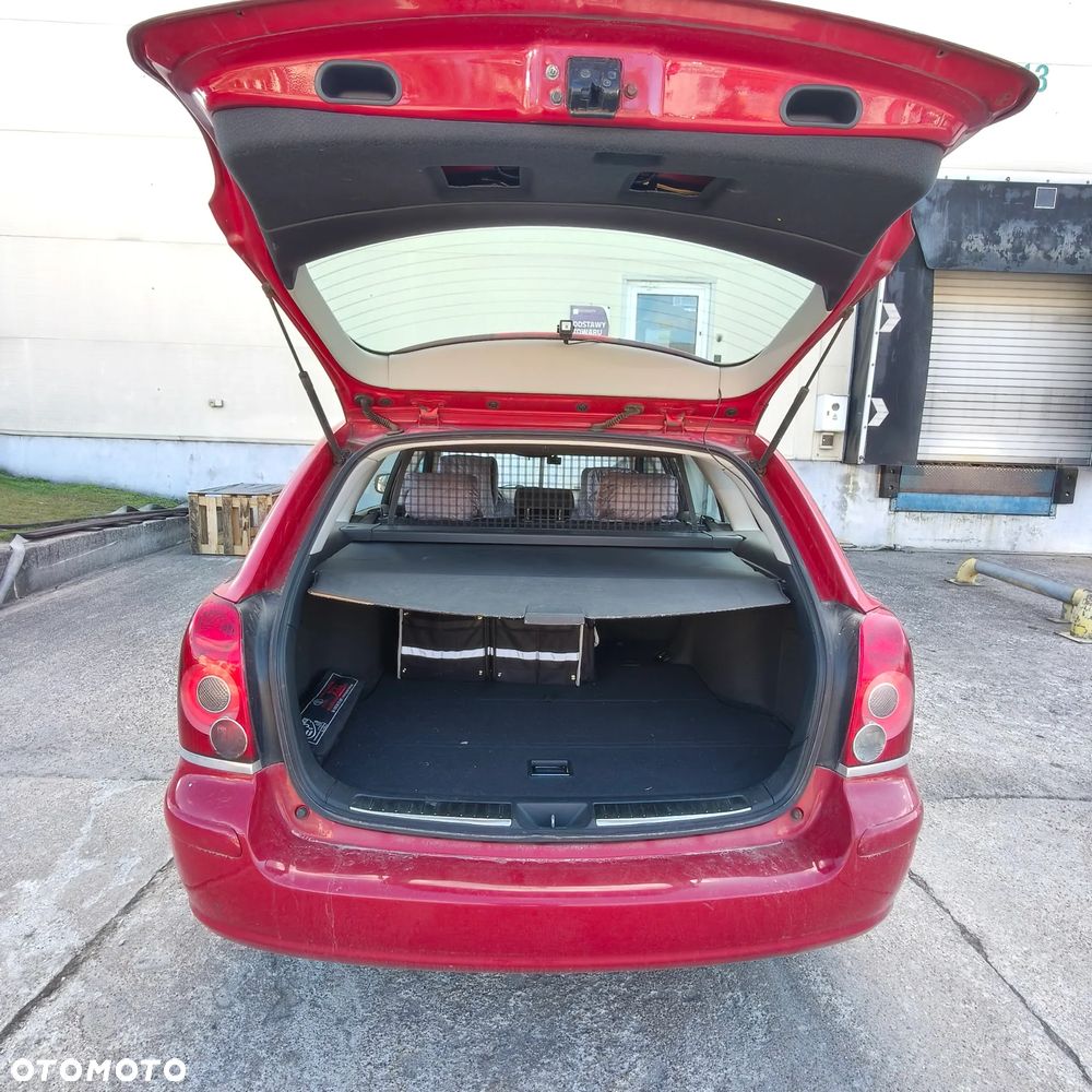 Toyota Avensis 2.0 VVT-i Automatik Sol - 16