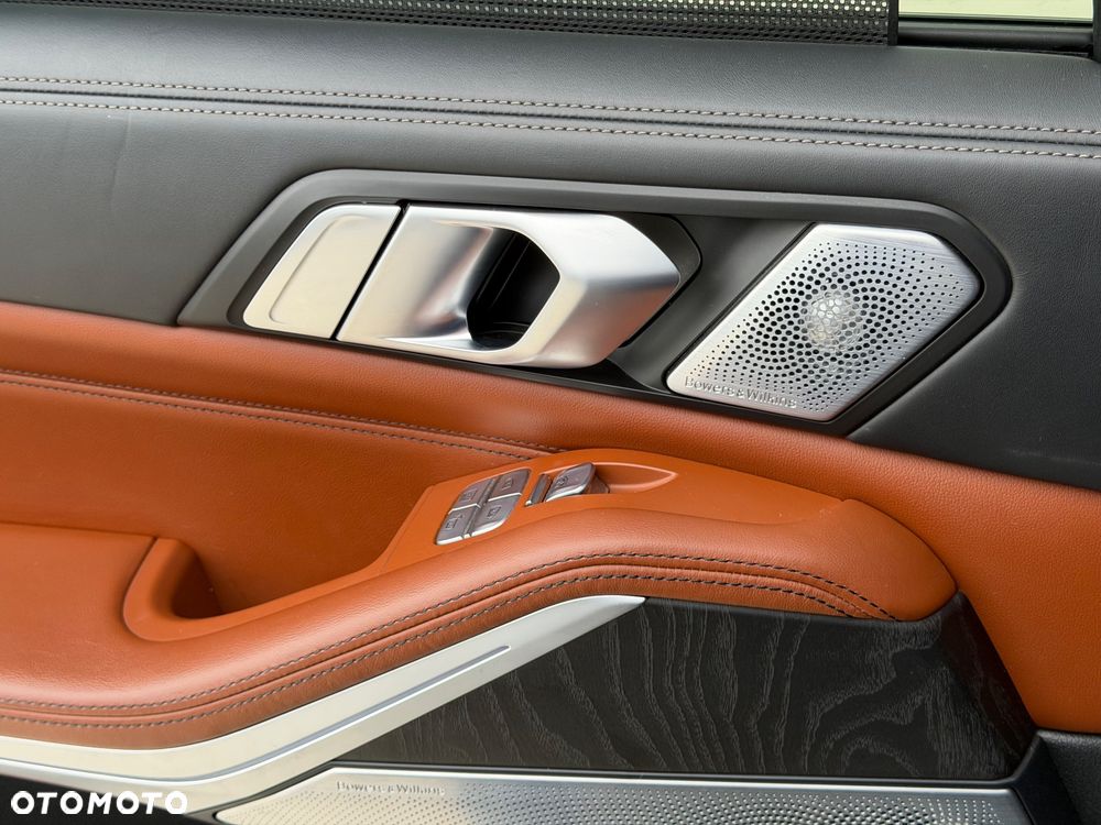 BMW X7 - 34