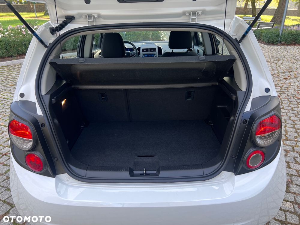 Chevrolet Aveo - 14