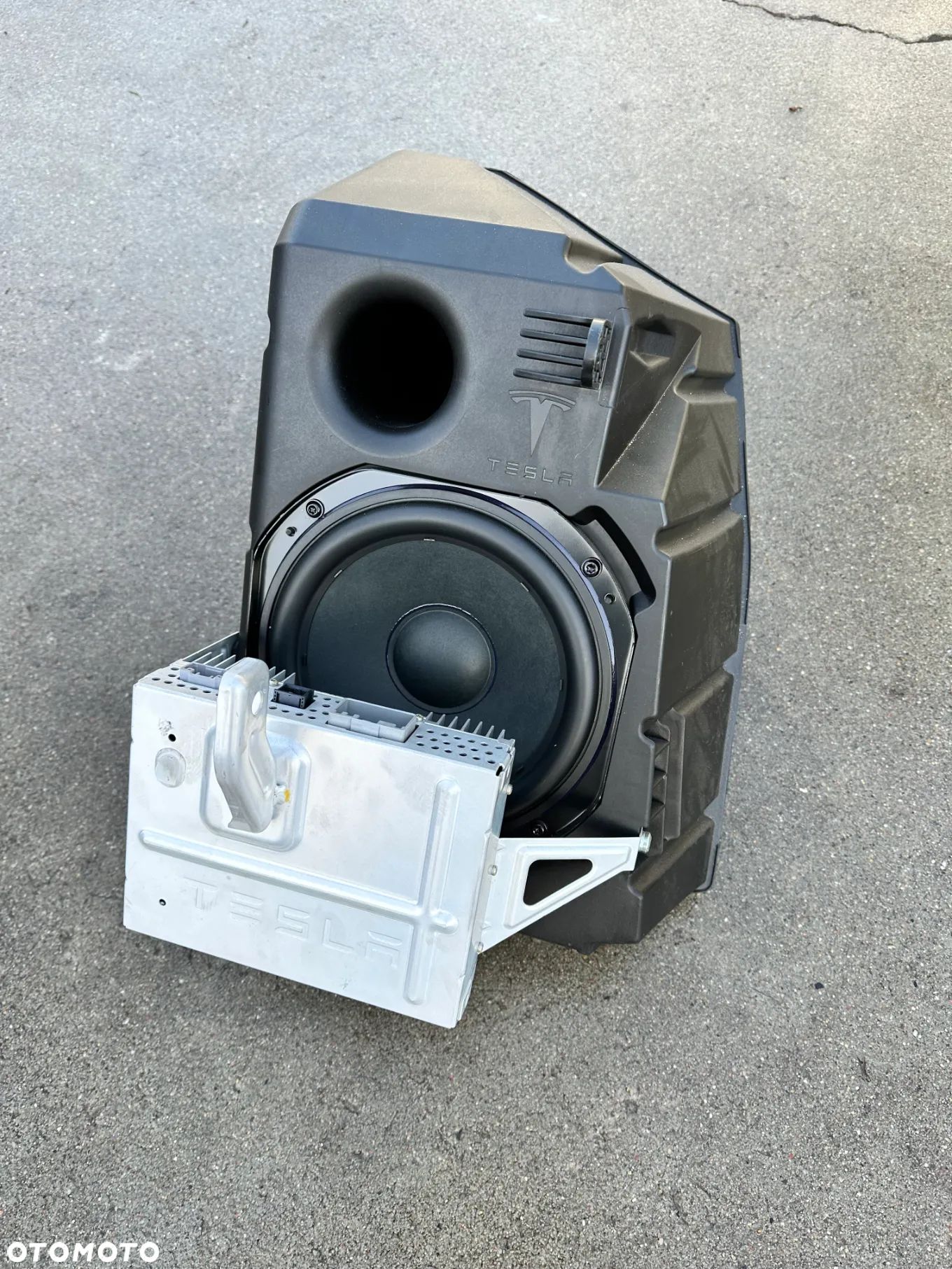 Wzmacniacz Subwoofer Tesla Model 3 2022r 1079747-00-D - 1