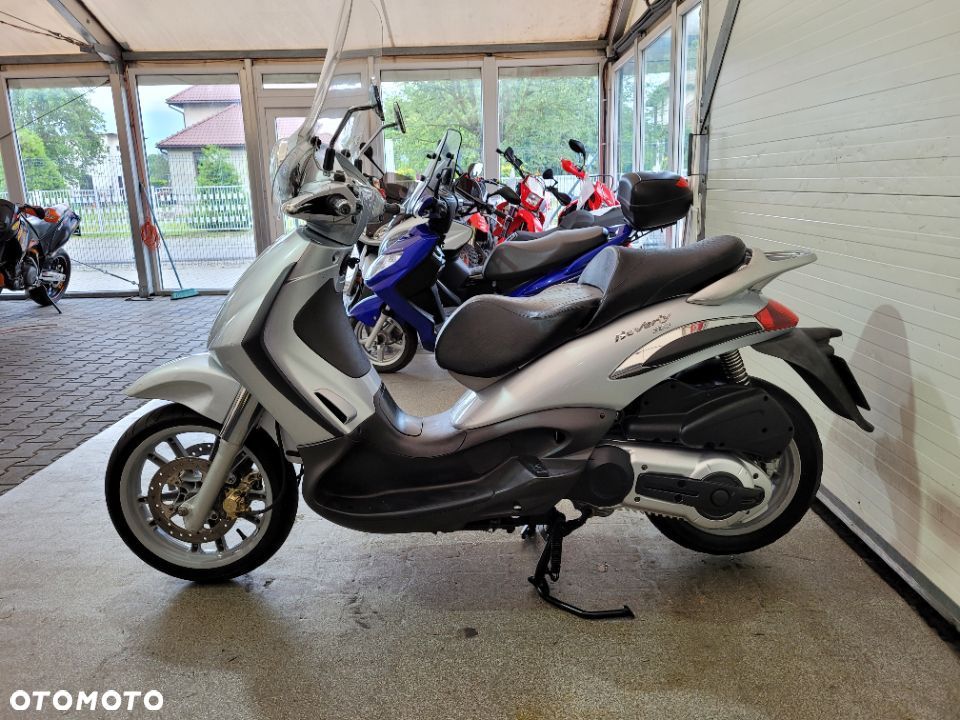 Piaggio Beverly - 22