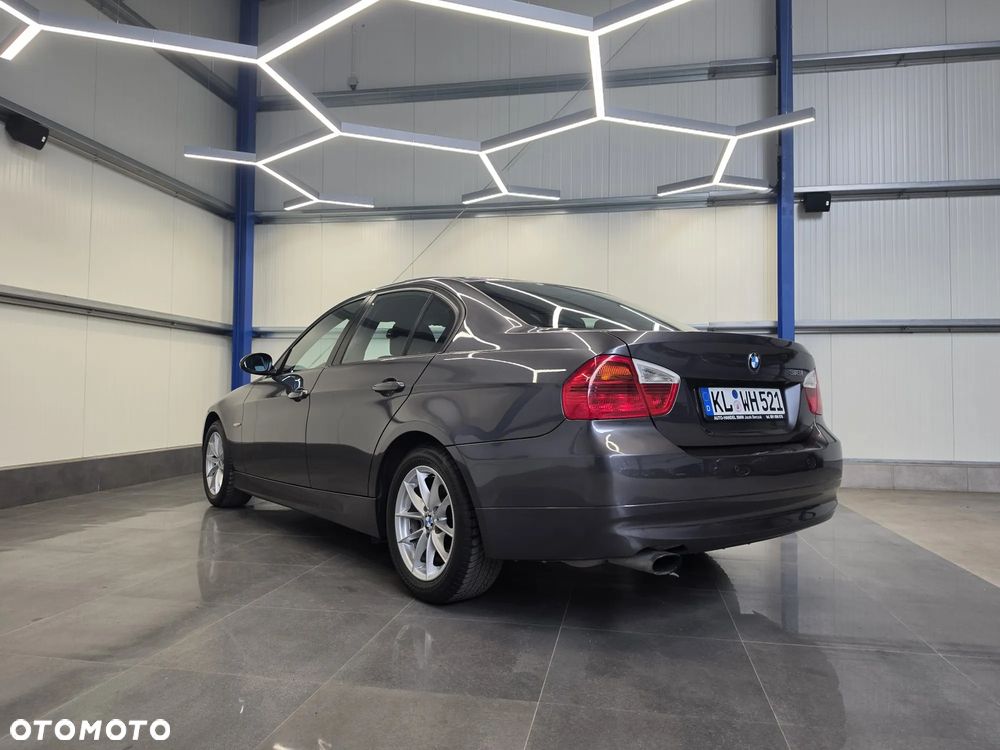BMW Seria 3 318i Edition Lifestyle - 14