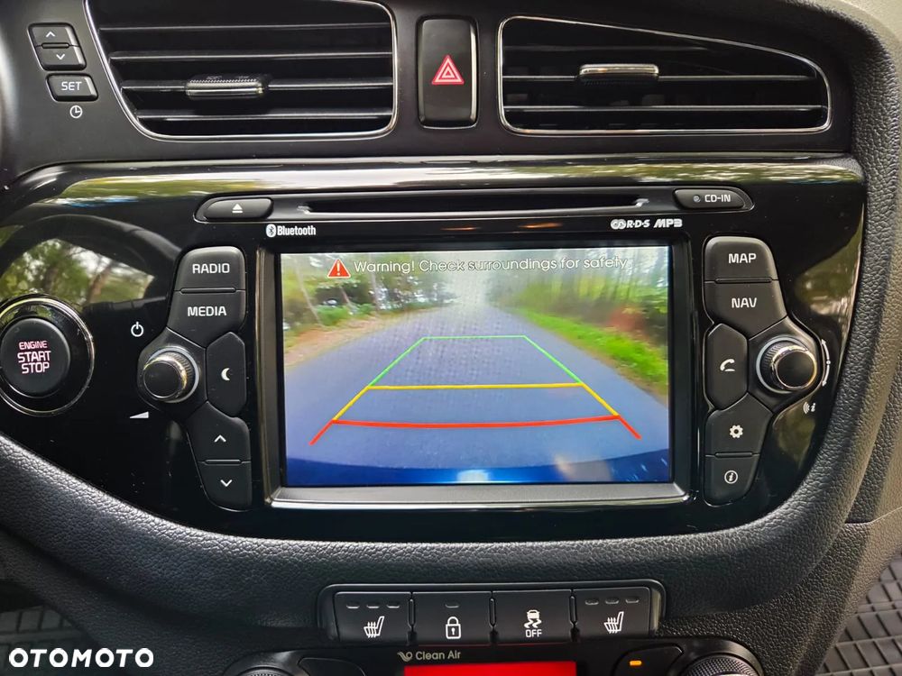Kia Ceed 1.6 GDI SW DCT Platinum Edition - 25