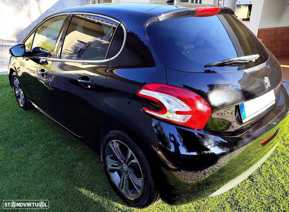 Peugeot 208 1.4 HDi Allure - 7