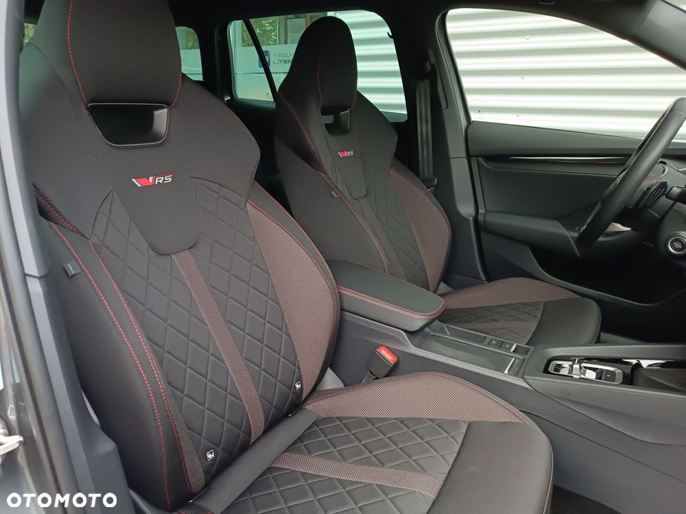 Skoda Octavia 2.0 TSI RS DSG - 32