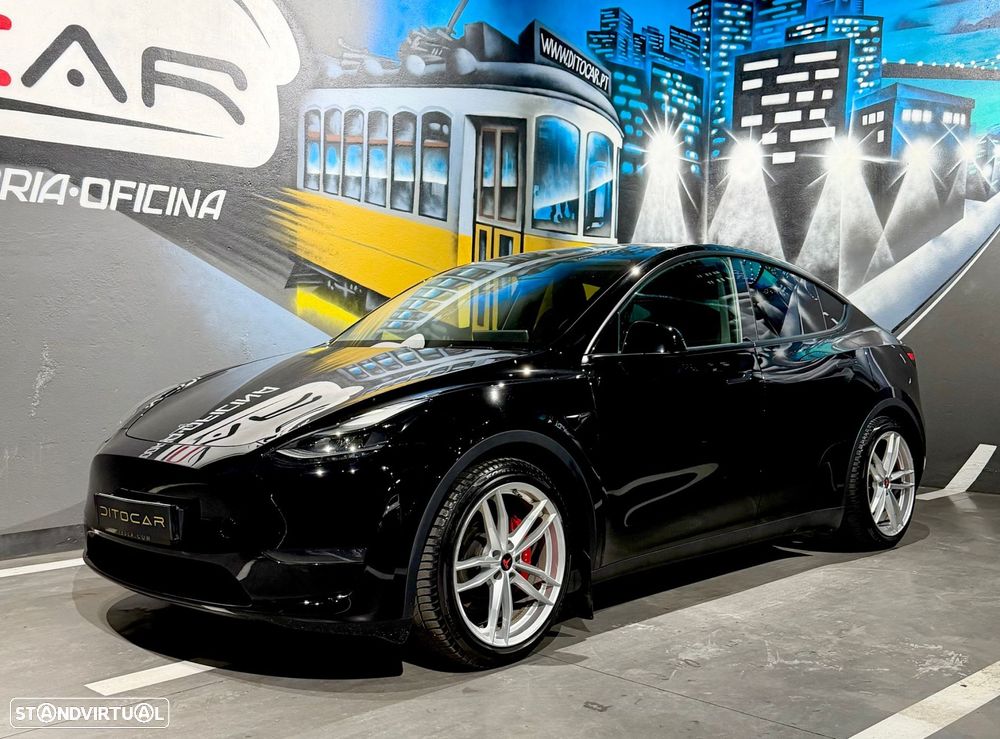 Tesla Model Y Performance Dual Motor AWD - 3