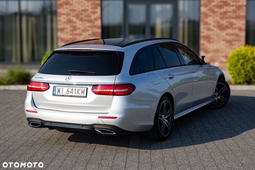 Mercedes-Benz Klasa E 220 d 9G-TRONIC - 29