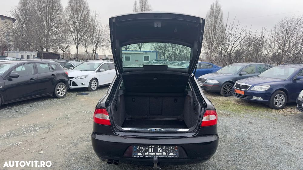 Skoda Superb 2.0 TDI Ambition - 28