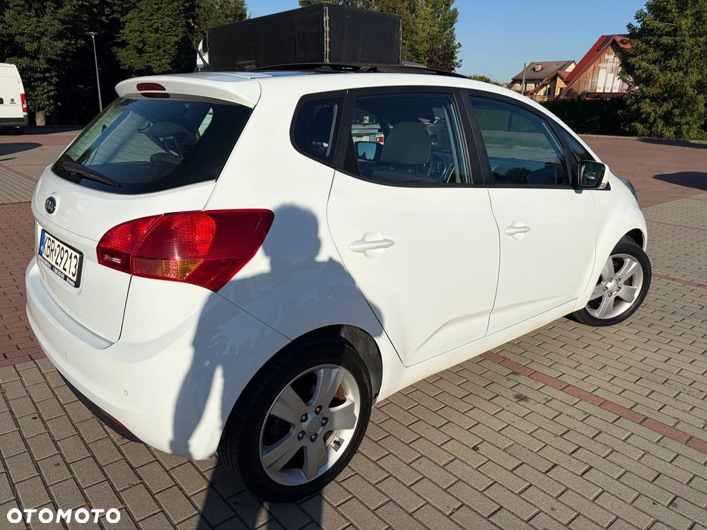 Kia Venga 1.4 CVVT Titanium Collection - 9