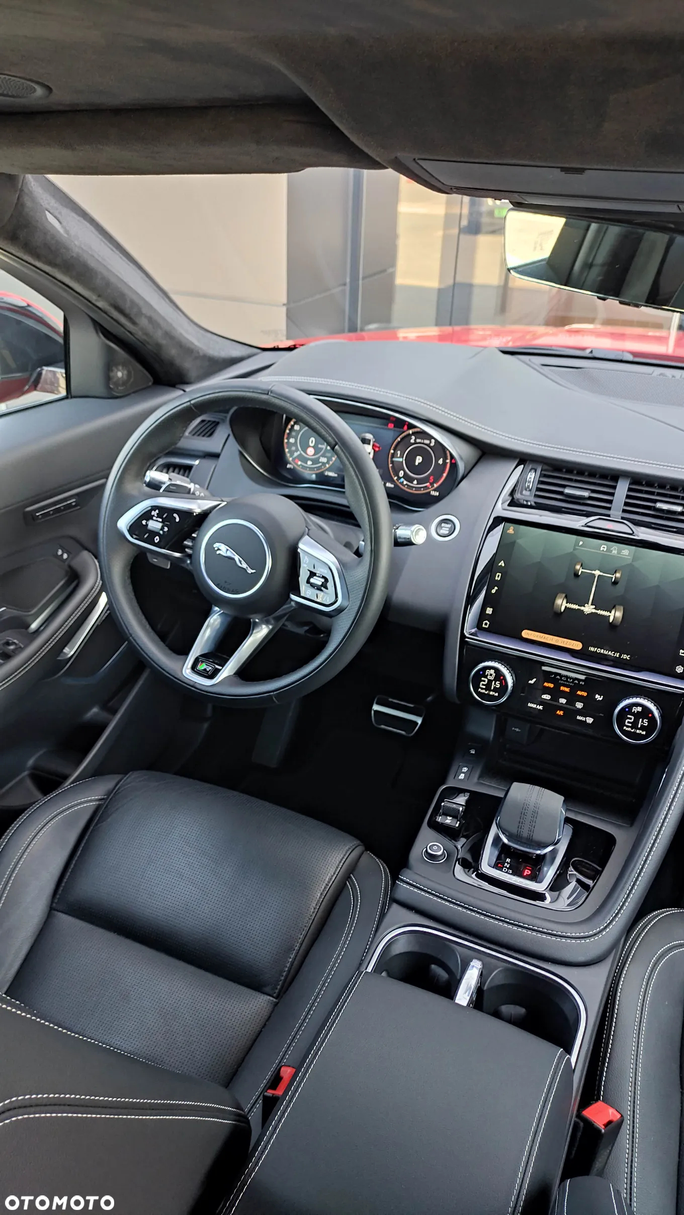 Jaguar E-Pace 2.0 i4D AWD R-Dynamic SE - 2