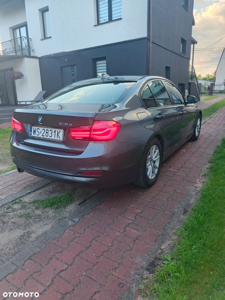 BMW Seria 3 318d - 36