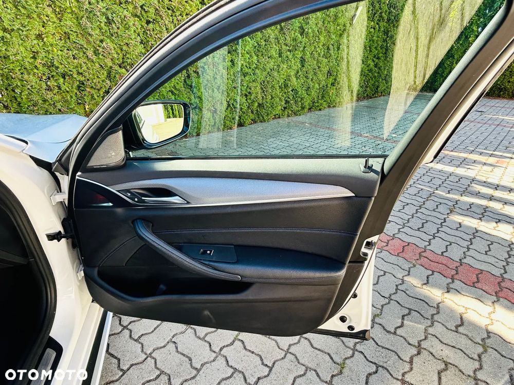 BMW Seria 5 520d xDrive M Sport sport - 20