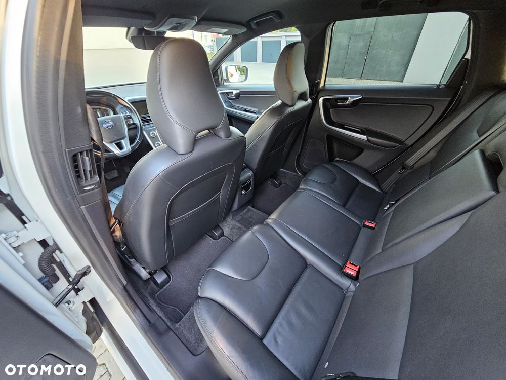Volvo XC 60 D4 Geartronic Summum - 31