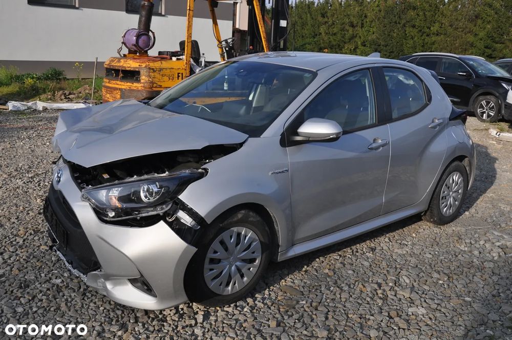 Toyota Yaris - 6