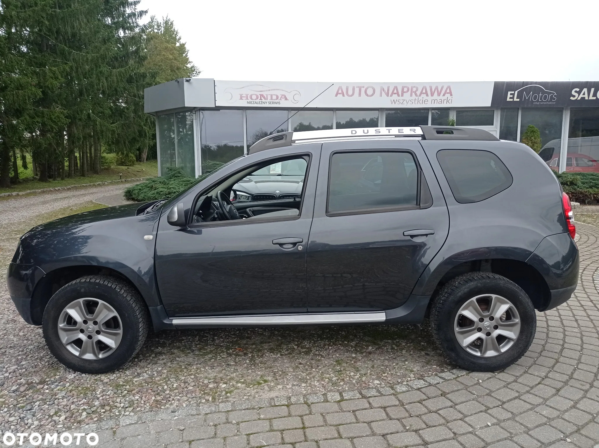 Dacia Duster 1.6 SCe Ambiance S&S - 3