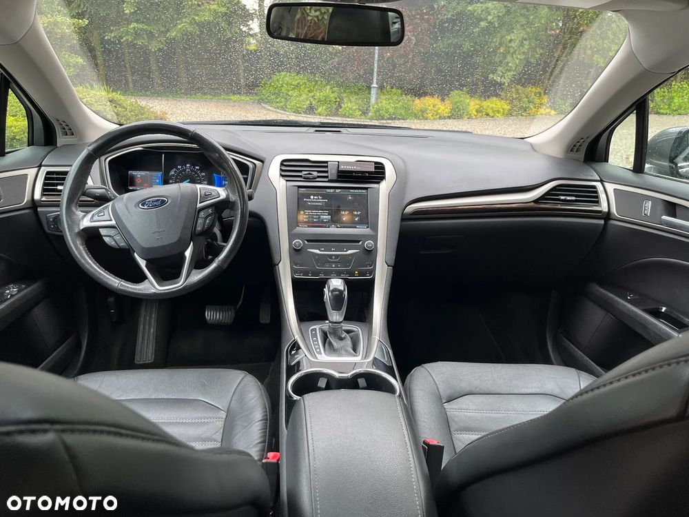 Ford Fusion - 19