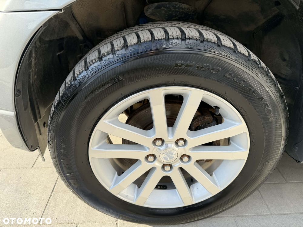 Suzuki Grand Vitara 2.0 Comfort Limited - 13