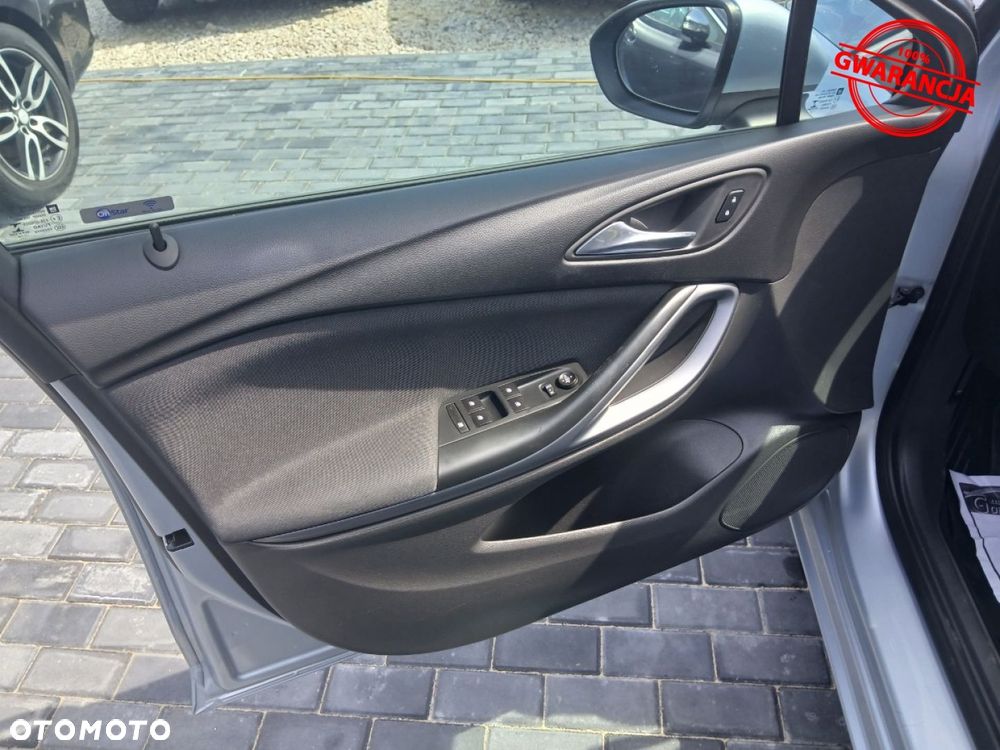 Opel Astra - 34