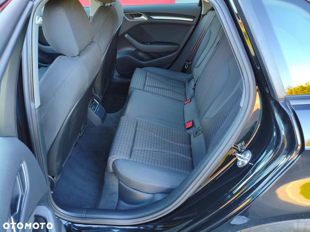 Audi A3 Sportback 1.6 TDI S tronic Attraction - 13