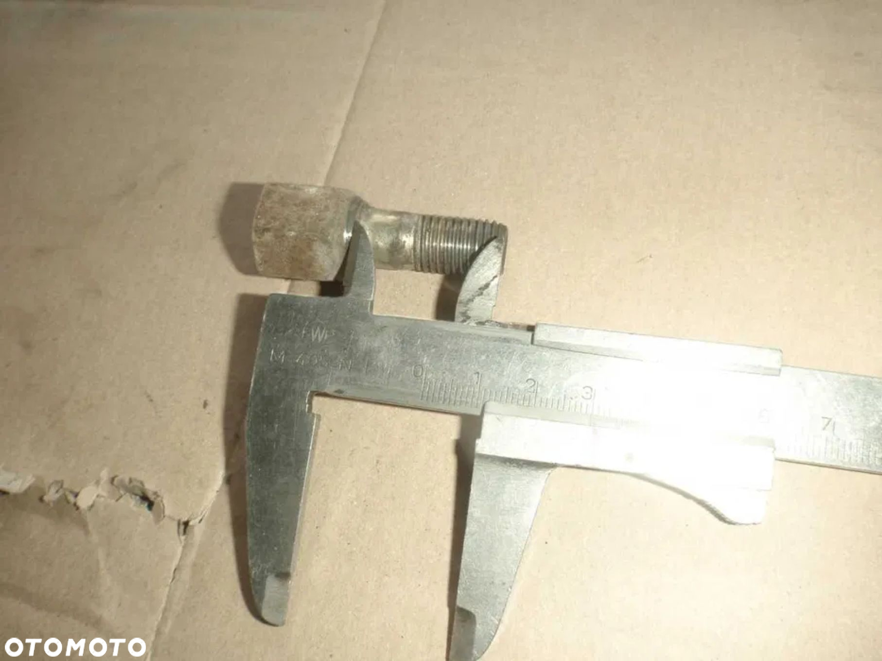 śruba koła długa alufega 6 cm polonez 125p 126p cinquecento seicento gtv 147 159  bravo - 2