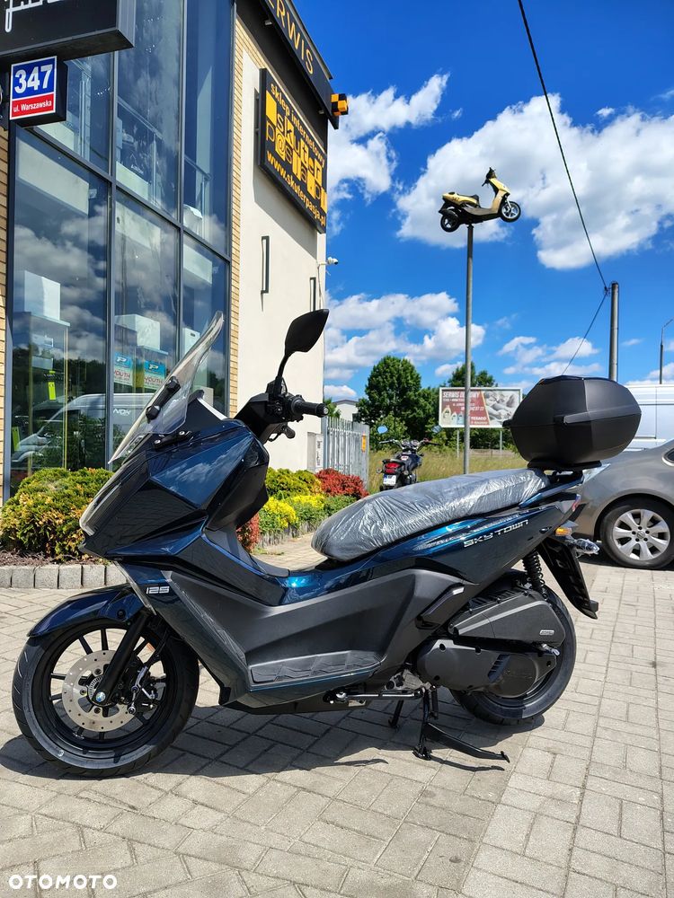Kymco Skytown - 8