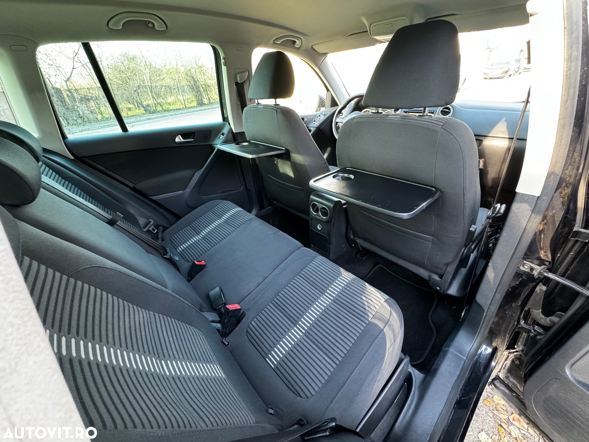 Volkswagen Tiguan 2.0 TDI 4Motion DSG Sport & Style - 8