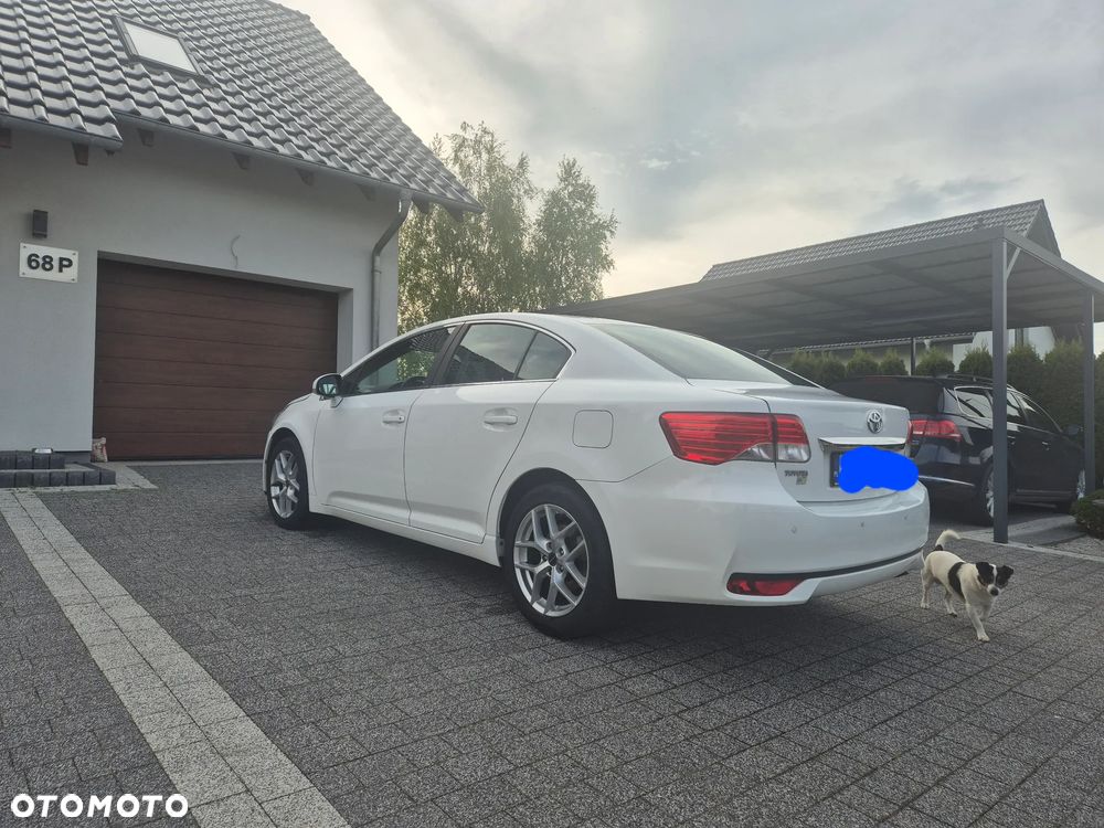Toyota Avensis - 6