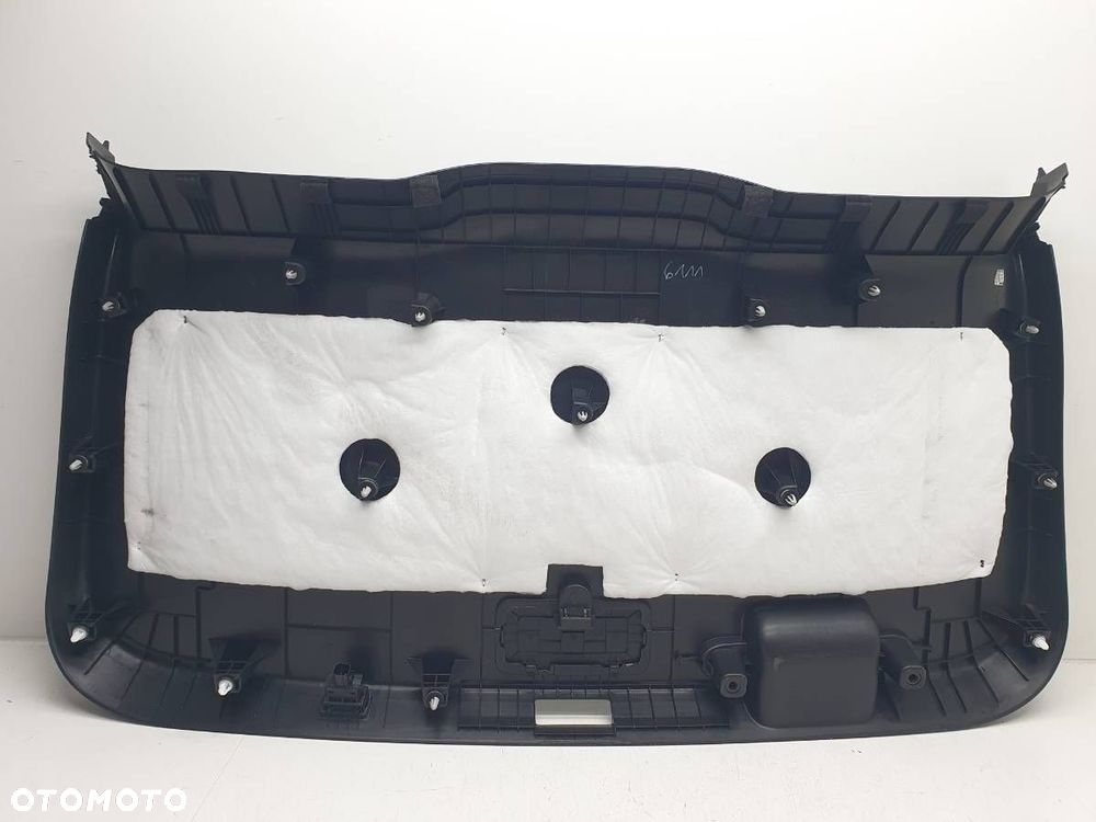 TAPICERKA BOCZEK KLAPY BAGAŻNIKA TYŁ BAIC BEIJING 7 X75 2024 - 6