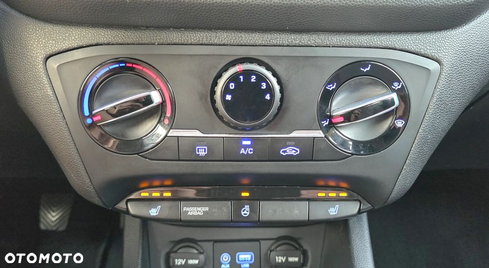 Hyundai i20 1.0 T-GDI - 10