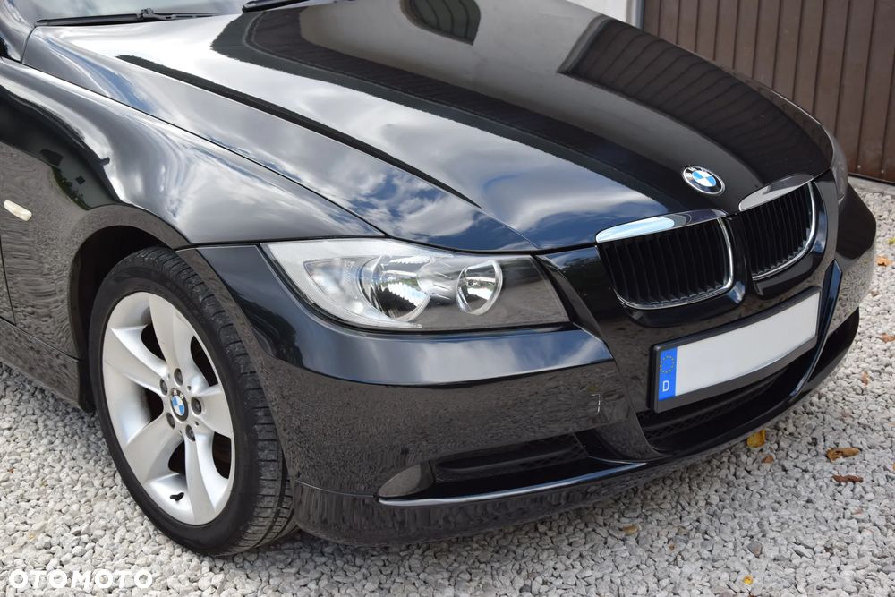 BMW Seria 3 320i - 17