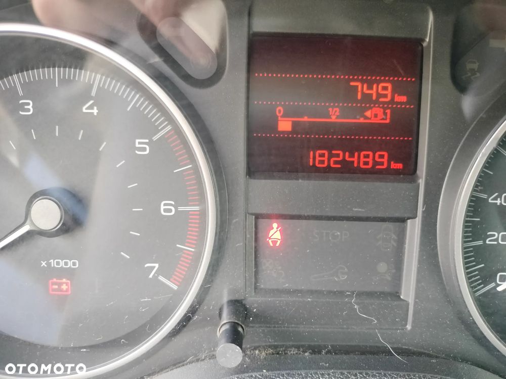 Peugeot 301 1.6 VTi Active - 9