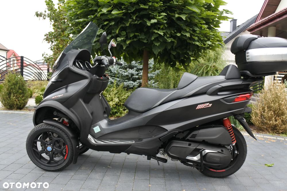 Piaggio MP-3 - 1