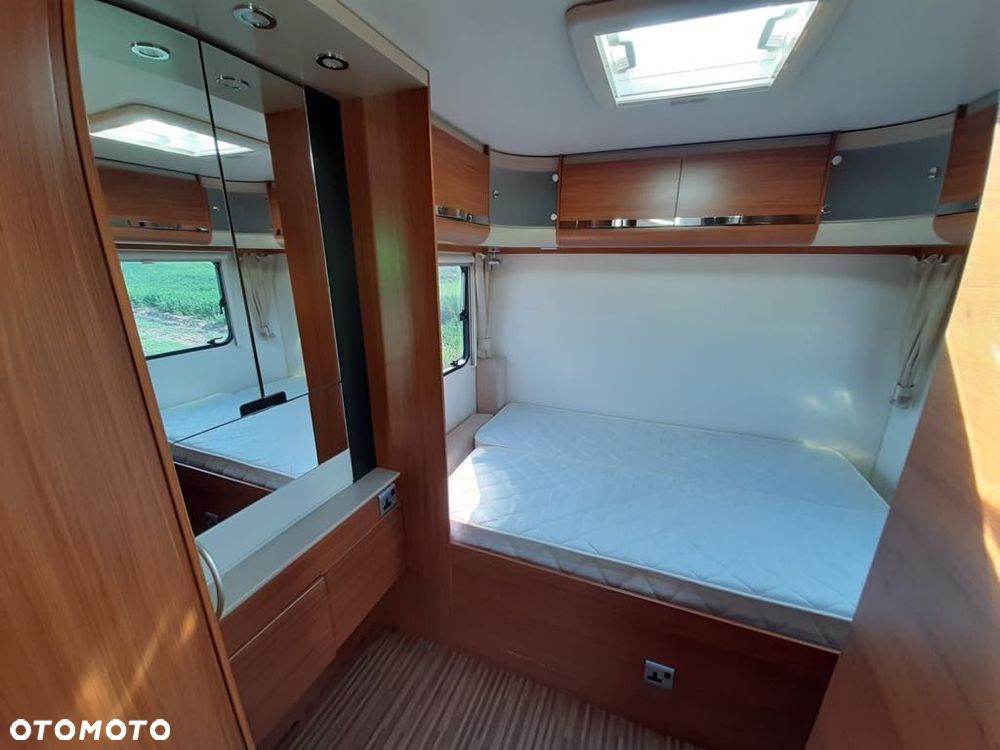 Adria Axcess - 8