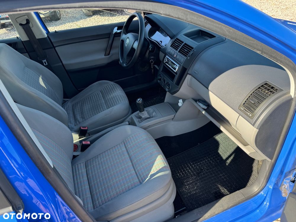 Volkswagen Polo - 5