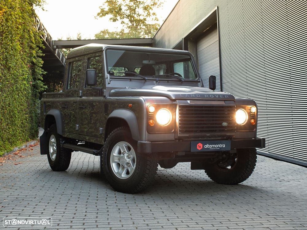 Land Rover Defender 110 SW 2.4 CRD S - 1