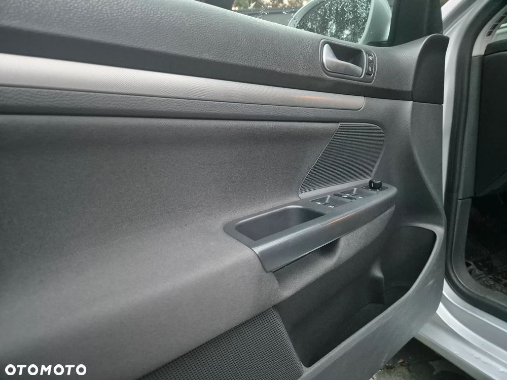 Volkswagen Golf 1.4 TSI Comfortline - 27