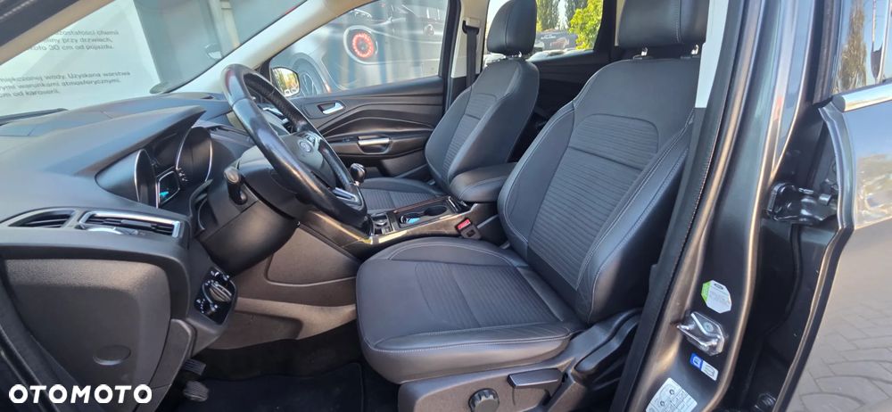 Ford Kuga 2.0 TDCi 4x4 Titanium - 29