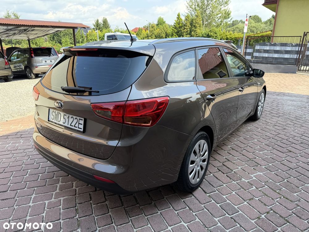 Kia Ceed 1.4 CVVT Spirit - 4