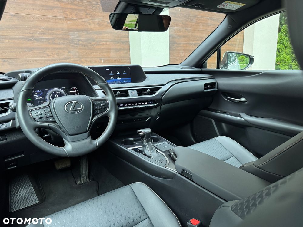 Lexus UX 200 GPF F Sport Edition 2WD - 26