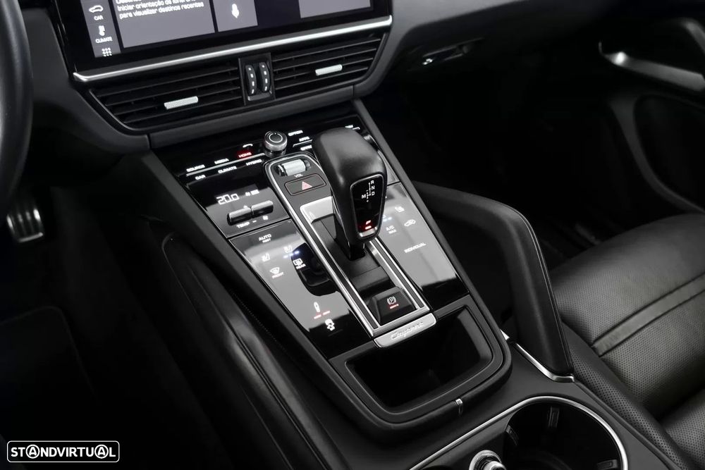 Porsche Cayenne Turbo S E-Hybrid - 12