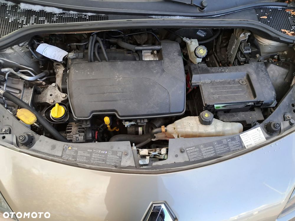 Renault Clio - 10