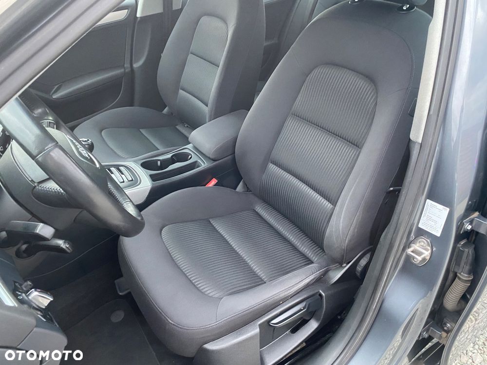Audi A4 Limousine 2.0 TDI DPF clean diesel Ambiente - 23