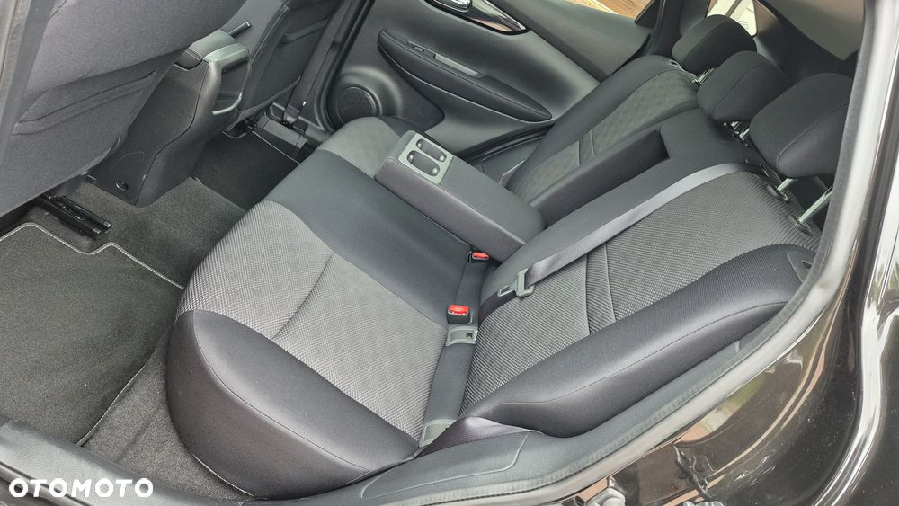 Nissan Qashqai 1.6 DIG-T N-Connecta - 10