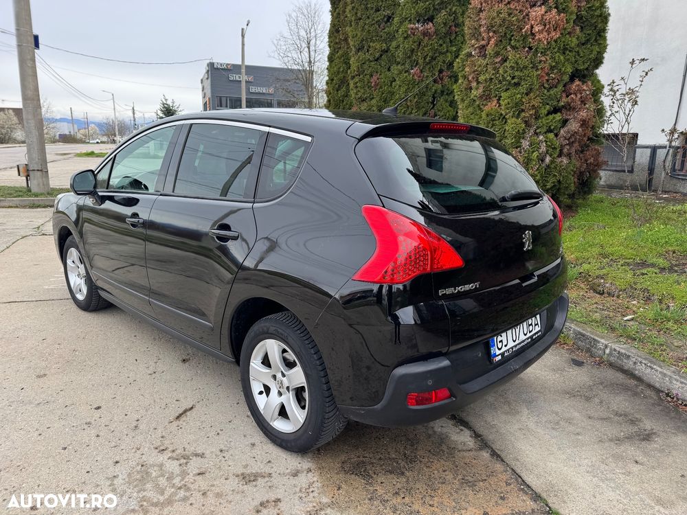 Peugeot 3008 1.6 HDI FAP BVMP6 Confort Pack - 3